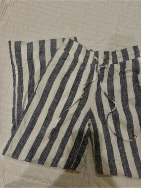 BKE women’s blue & white flowy pants